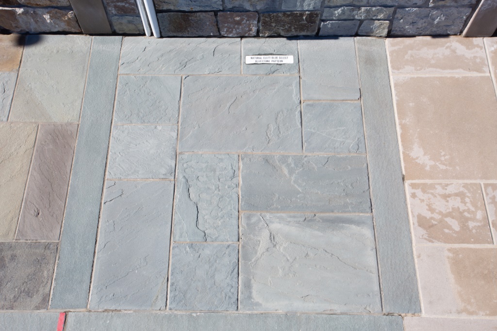 Bluestone - Blue Color Mix - Natural Cleft Surface French